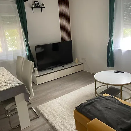Wunderbare Unterkunft In Stadt Apartman